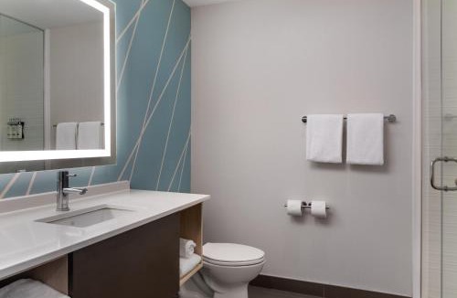 Vaughan Hotel | avid Hotel - Toronto - Vaughan Southwest by IHG