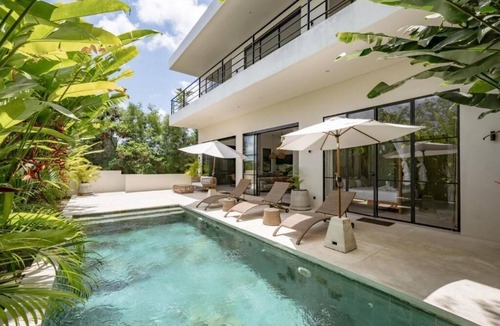 Pecatu Villa | Aviela 3BR Villa w/Sauna, 5 Mins to Bingin Beach