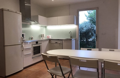 Villeneuve-les-Avignon Cottage | Avignon Festival, Pont du Gard and Luberon