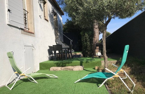 Villeneuve-les-Avignon Cottage | Avignon Festival, Pont du Gard and Luberon