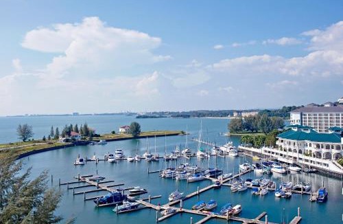 Si Rusa Resort | Avillion Admiral Cove