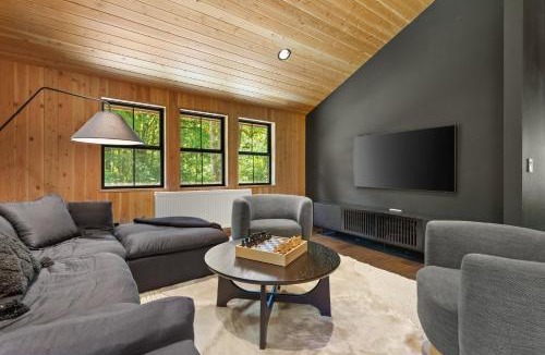 Deming House | Avlägsen Chalet