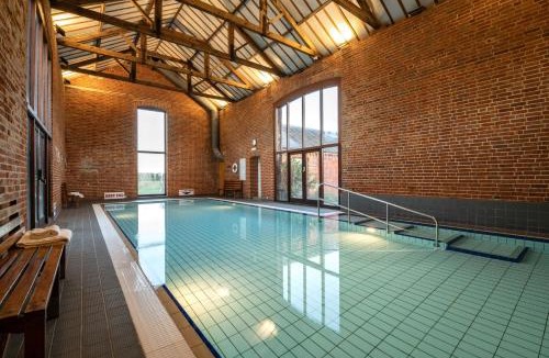 Sculthorpe House | Avocet