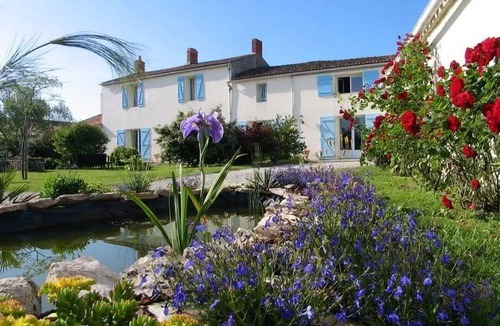 Chaille-les-Marais Apartment | Avocette, Gîte 2 Pers Avec Piscine Chauffée, Sud Vendée Littoral