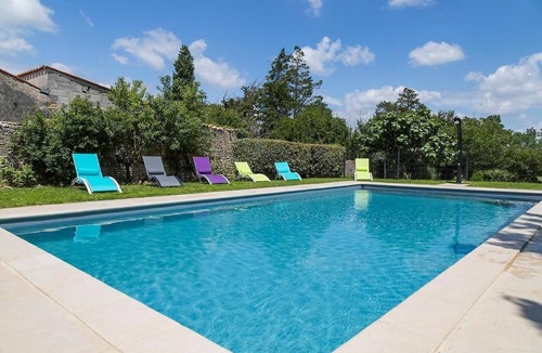 Chaille-les-Marais Apartment | Avocette, Gîte 2 Pers Avec Piscine Chauffée, Sud Vendée Littoral