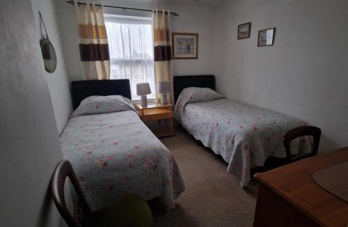 Lee-on-the-Solent House | Avon Manor Guest House