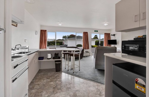 Hawera Apartment | Avon Motel