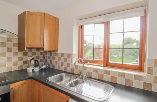 Ardens Grafton House | Avon View