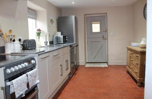 Glyn-Dyfrdwy House | Avondale