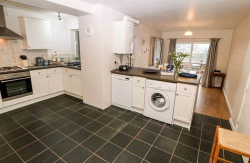 Borth-y-Gest Cottage | Avondale