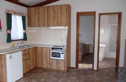 Maiden Gully House | Avondel Caravan Park