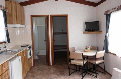 Maiden Gully House | Avondel Caravan Park