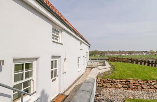 Pill House | Avonside Cottage