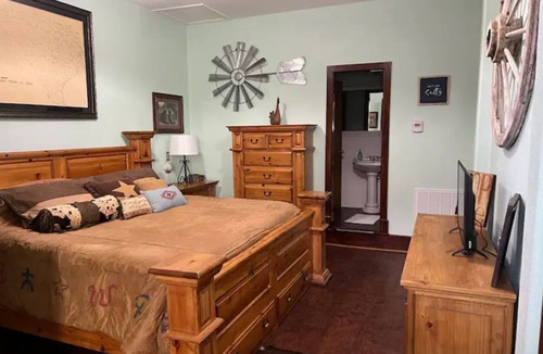 Francitas Apartment | Aw Tomorrow Siesta and Shower - The Salty Cowboy
