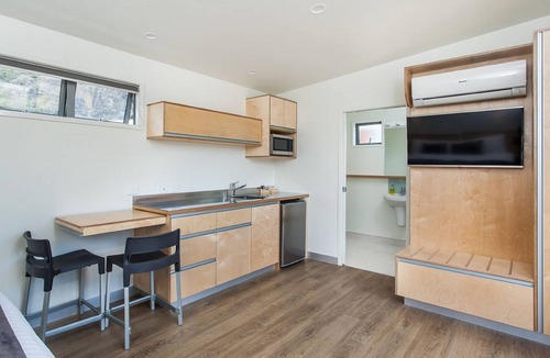 Whakatane Hotel | Awa Motel