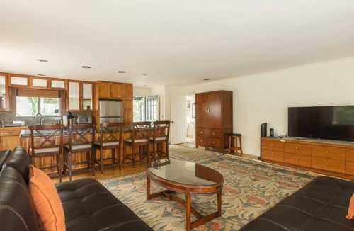 Waimea House | Awaa Place at Kamuela Heights by RedAwning