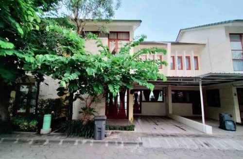 Yogyakarta House | Awana Dream Whole Villa, 4bedroom 10pax , 5min to Alun Alun, Kraton, Malioboro bdc