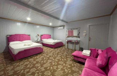 Kampung Bukit Rangin Hotel | Awangan Palace