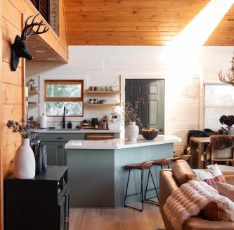 Julian House | Award-Winning A-Frame with Views and Cedar Hot Tub