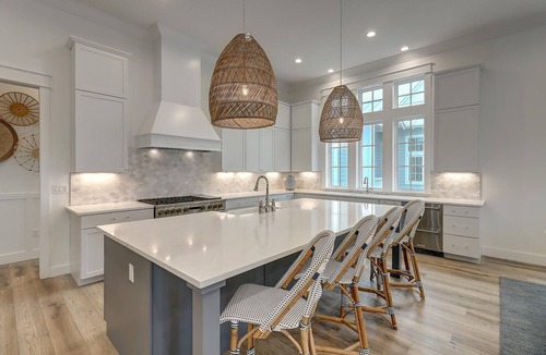 Cinnamon Shore House | Award-Winning Designer Home@Cinnamon Shore w/Outdoor Lounge+Amenities!