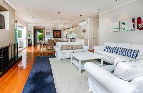 Milford Villa | Award winning house