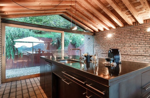 Morcote House | Award-winning lake-view design house in Morcote (CASA BRICK)