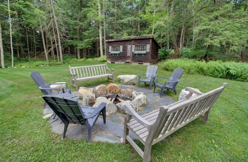 Londonderry Cabin | Award-Winning Log Cabin, Top 5 in New England!