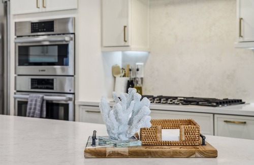 Carlouel House | Award-winning Private Beach & Breathtaking Sunsets