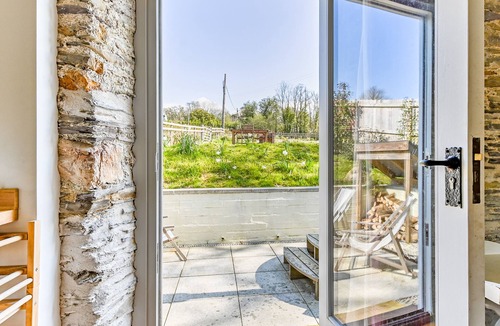 Saltash House | Award winning stunning barn conversion over looking nature reserve