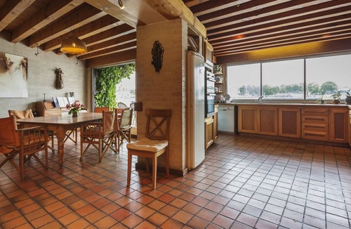 Island Gardens House | Award-winning Waterside, by Veeve