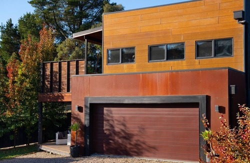 Daylesford House | Away- an architecturally designed gem, great location!