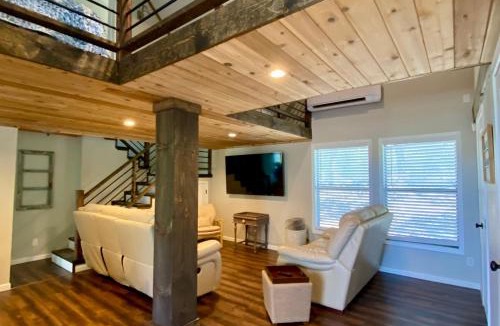 Leakey House | Away at the River