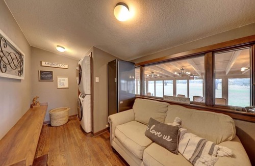 Harper House | Away from it all, views and sunsets!