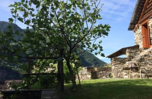 Lavizzara House | away from over-multiplication