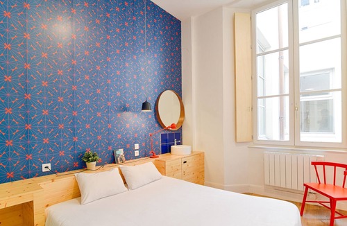 Griffon - Royale Hostel | Away Hostel & Coffee Shop