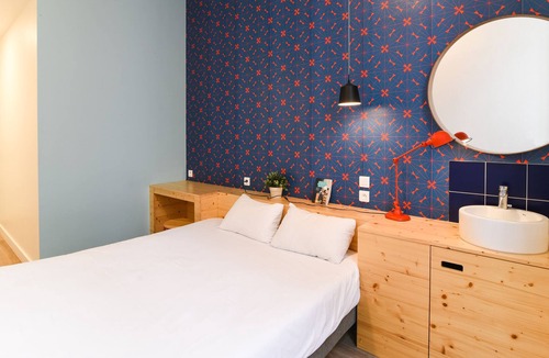 Griffon - Royale Hostel | Away Hostel & Coffee Shop