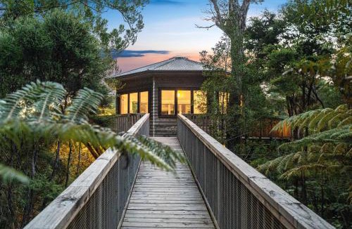 Waiheke Island House | AWAY Treehouse & Forest SPA
