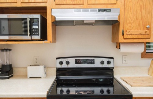 Blairsville Cabin | Awe-Inspiring Views, Fireplace, Patio & King Bed!