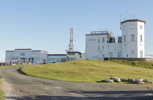 Rhos on Sea Cottage | Awelon