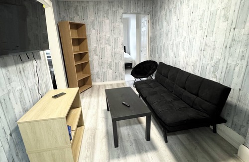 Downtown London Apartment | Awesome 2 Bedroom in downtown