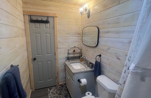 Jacksonville House | Awesome 2-bedroom house with AC in charming Jacksonville