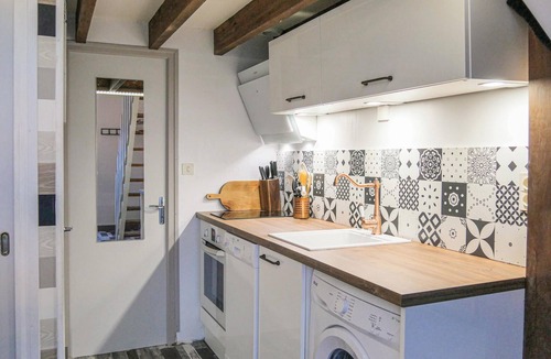 Montmartin-sur-Mer Apartment | Awesome apartment in Montmartin-sur-Mer with heated swimming pool