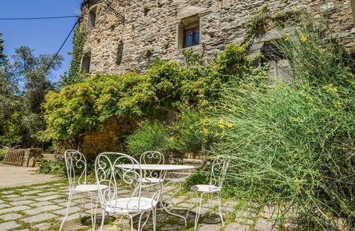 Carcheto-Brustico Apartment | Awesome apartment in Carcheto Brustico