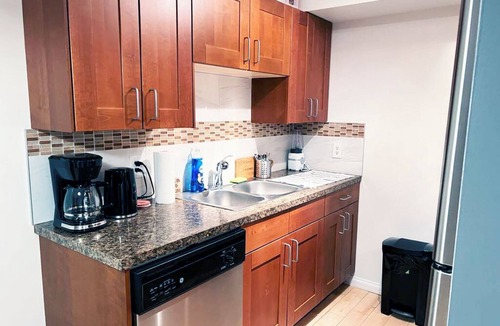 Northwest Calgary Condo | Awesome apartment 1B+1 Living, you won't pay anything except the rent