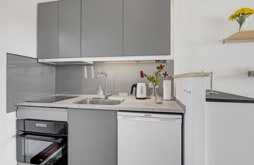 Sandkaas Apartment | Awesome apartment in Allinge with WiFi