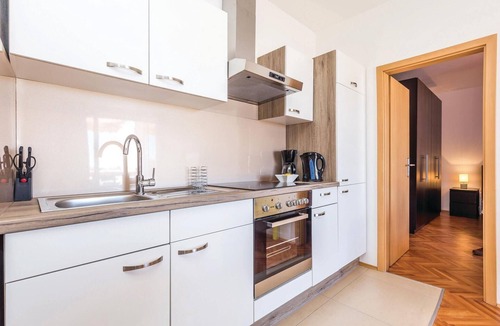 Banjol Apartment | Awesome apartment in Banjol with house sea view