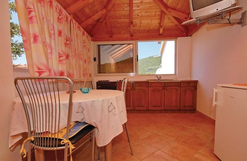 Brna Apartment | Awesome apartment in Brna with house sea view