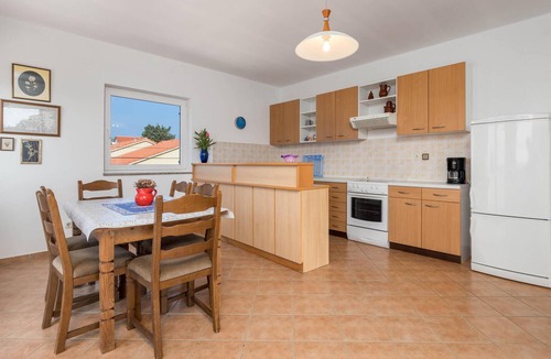 Barbat na Rabu Apartment | Awesome apartment in Barbat-Rab