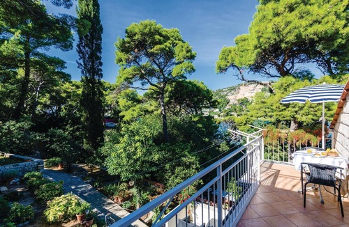 Lapad Apartment | Awesome apartment in Dubrovnik with WiFi