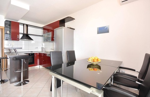Podstrana Apartment | Awesome apartment in Podstrana with WiFi